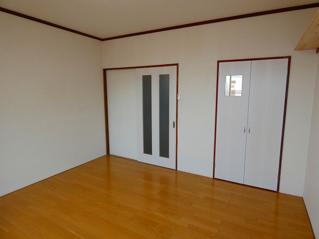 青森県十和田市東二十三番町29-33