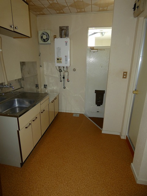 青森県十和田市東二十三番町29-33