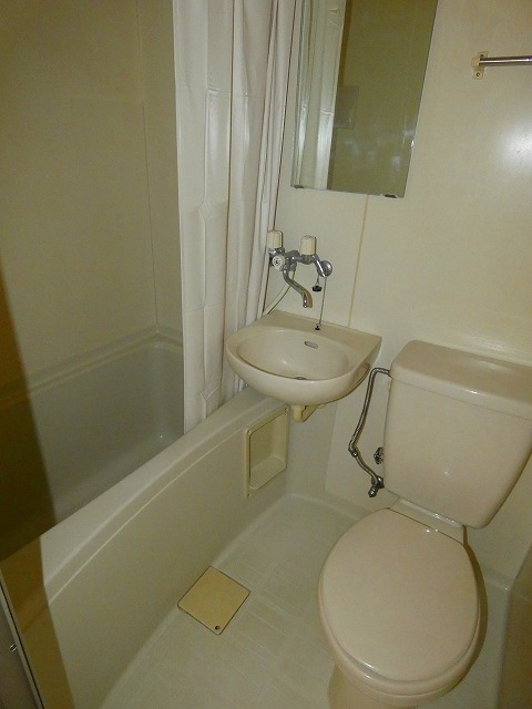 青森県十和田市東二十三番町29-33